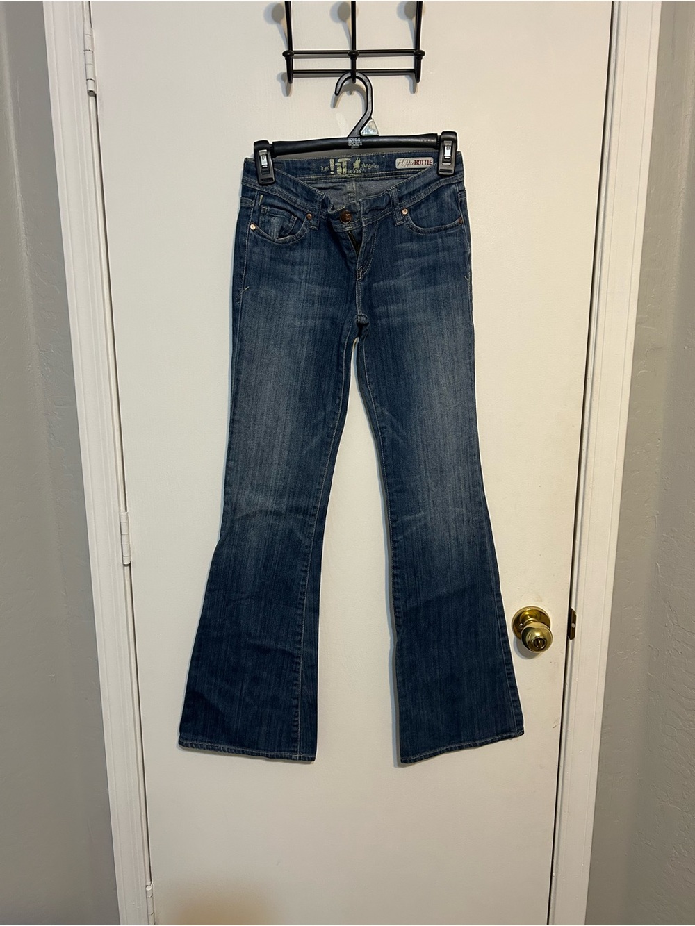 !it jeans Women's Dark Wash Flare Jeans